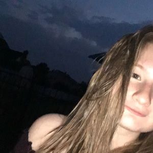 Meet your Posher, Mandy